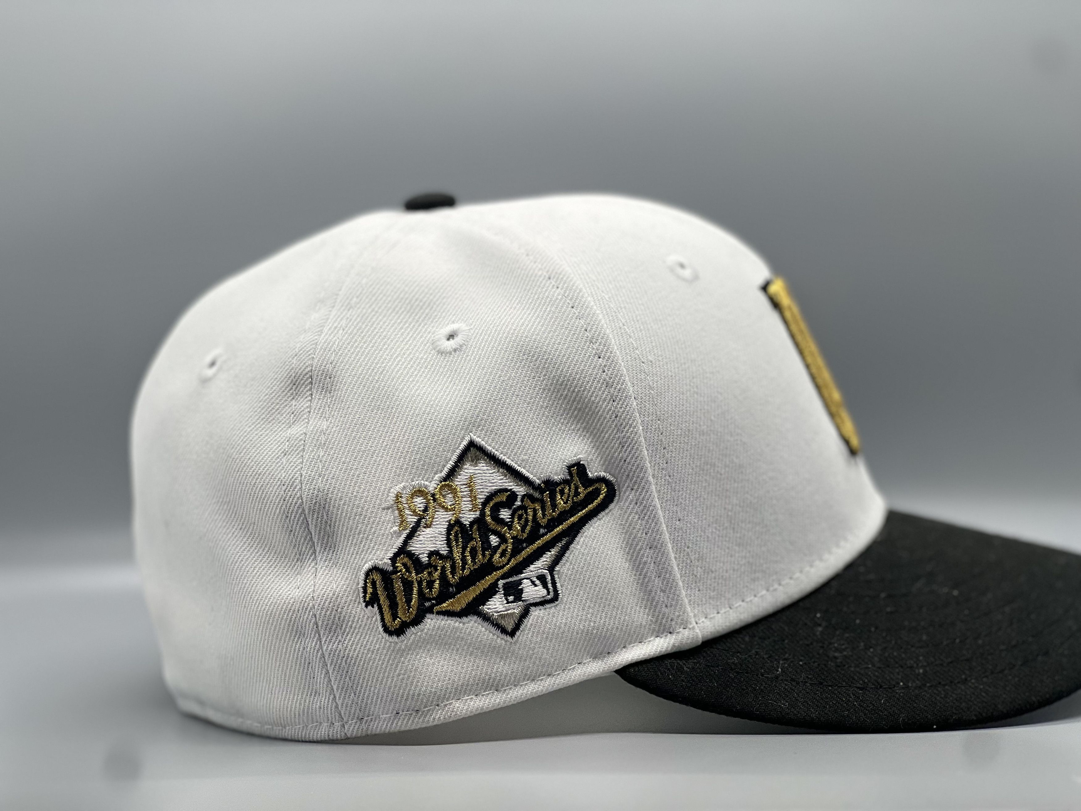 New Era Minnesota Twins 7 1/4 Fitted Hat Size ONE SIZE - 3 Thumbnail