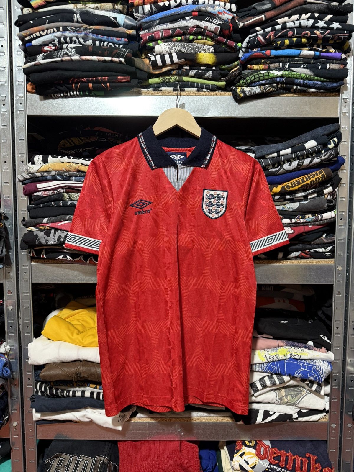 Umbro UMBRO ENGLAND 1990 1992 AWAY FOOTBALL SOCCER JERSEY Size US S / EU 44-46 / 1 - 1 Thumbnail