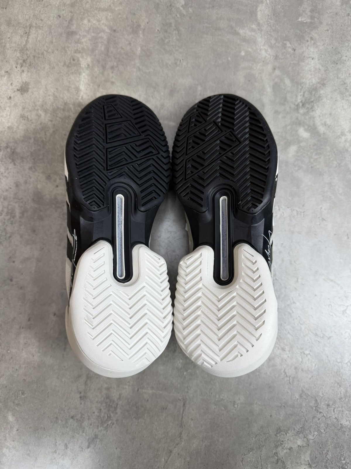 Y-3 Adidas Y-3 Adizero Ubersonic 5 Tennis Shoes Size 40 Size US 10 / IT 40 - 7 Thumbnail