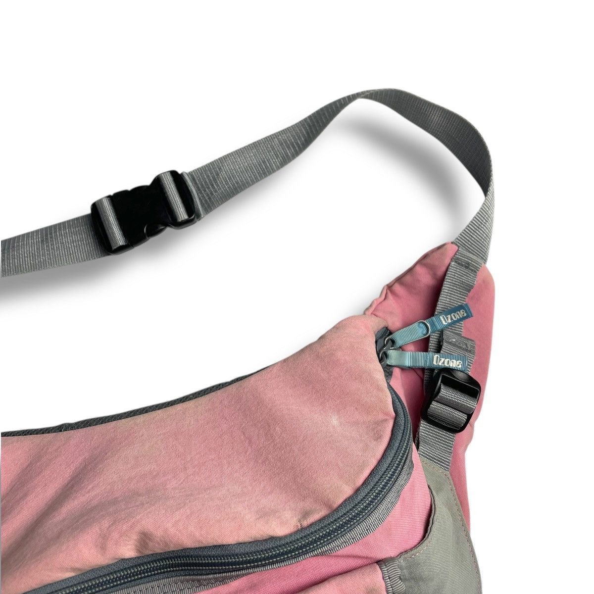 Hysteric Glamour 🇯🇵 VINTAGE OZONE COMMUNITY TWO WAY CROSSBODY WAIST BAG Size ONE SIZE - 5 Thumbnail