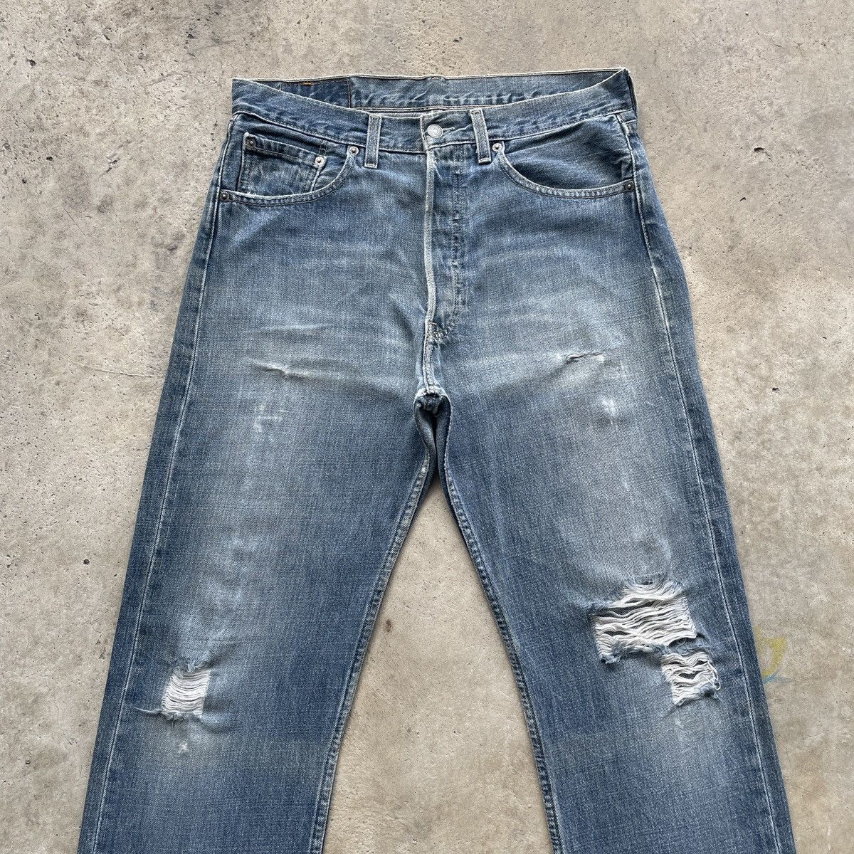 Levi's Vintage Levi’s 501 Faded Distressed Jeans Pants Denim W32 Size US 32 / EU 48 - 3 Thumbnail
