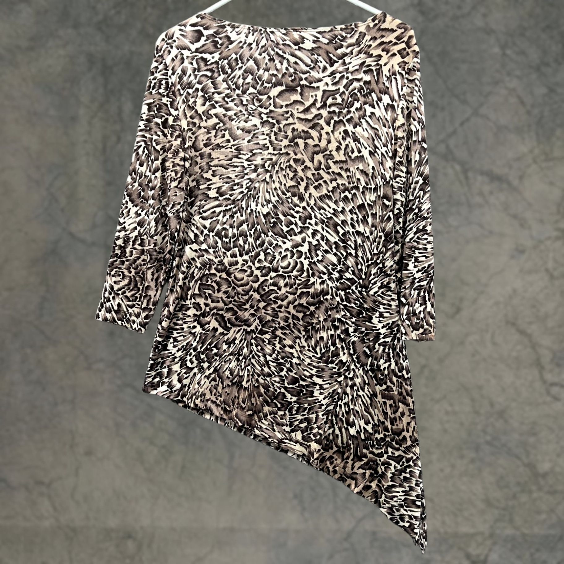 Vintage Chico's Dress Shirt Womens 0 Beige Animal Print Knit A Line Shirt Dress Long Sleeve Round Neck Pullover Casual Party Travel Size XS / US 0-2 / IT 36-38 - 1 Thumbnail