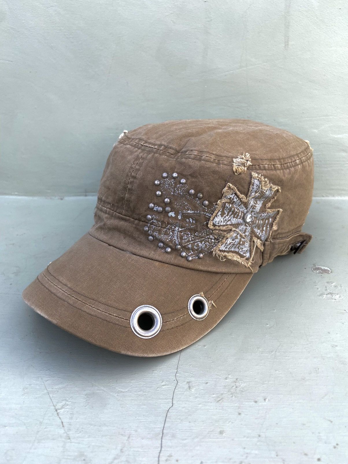 If Six Was Nine 2000s punk button studded ifsix was nine patrol hat Size ONE SIZE - 2 Thumbnail