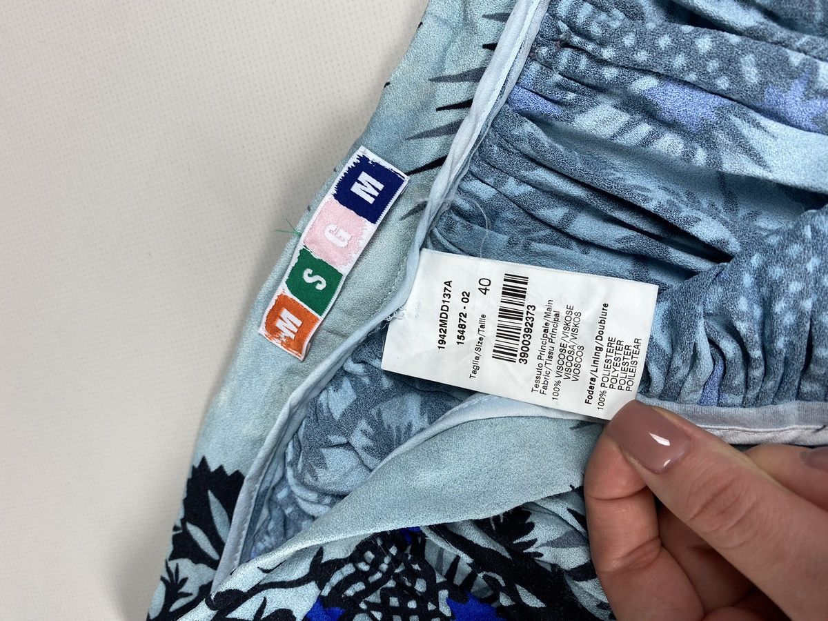 MSGM MSGM ladies overprinted viscose skirt size 40 / L Size 27" / US 4 / IT 40 - 14 Thumbnail