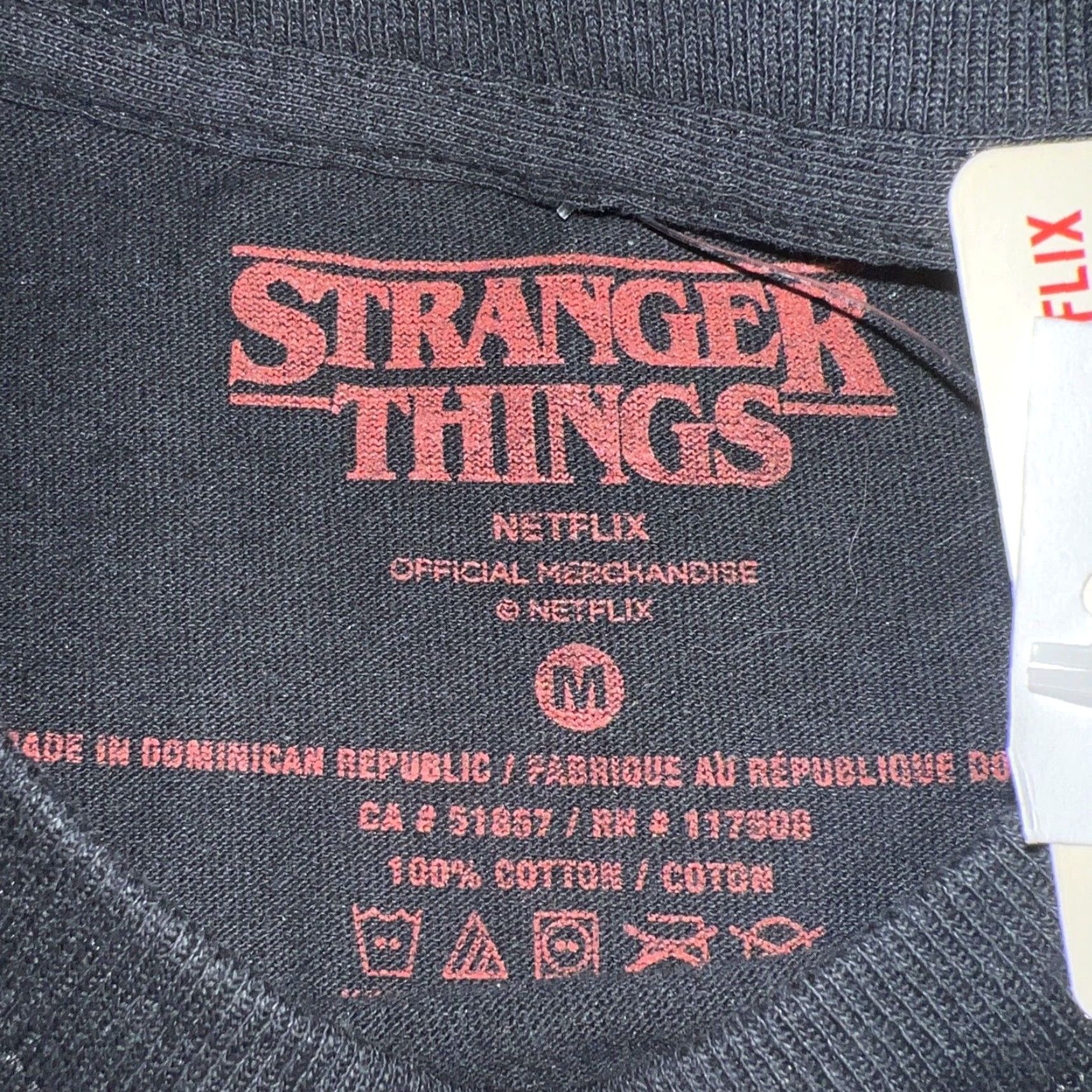 Vintage VINTAGE Stranger Things Netflix T-Shirt Men’s Medium Black Men's Apparel Size US M / EU 48-50 / 2 - 3 Thumbnail