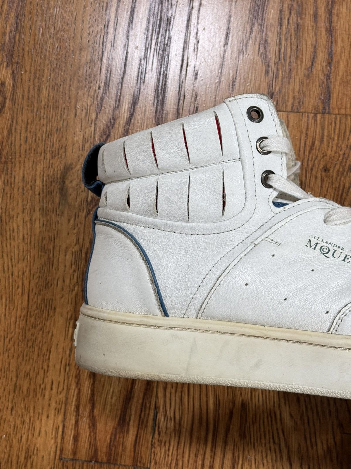 Alexander McQueen × Puma Alexander McQueen x Puma High Top Sneakers White Leather Size US 11 / EU 44 - 3 Thumbnail
