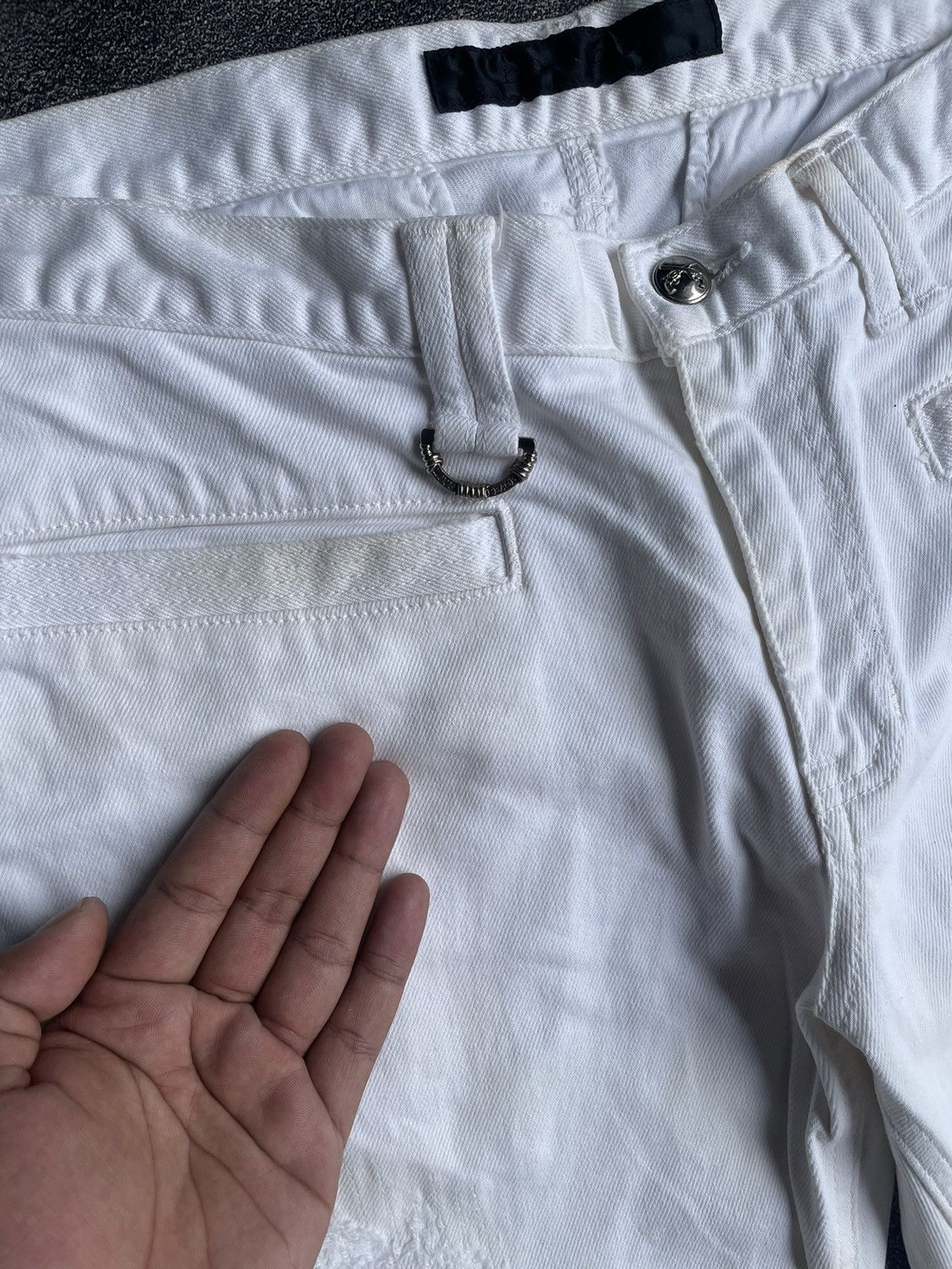 Roar Roar Guns Ripped Jeans Love Peace Size US 33 - 12 Thumbnail