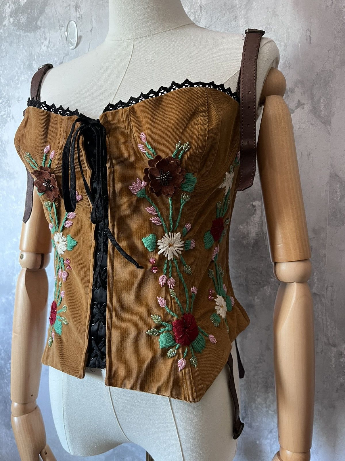 Dolce & Gabbana Dolce & Gabbana A/W 2002 Corduroy corset embroidery flower Size L / US 10 / IT 46 - 2 Thumbnail