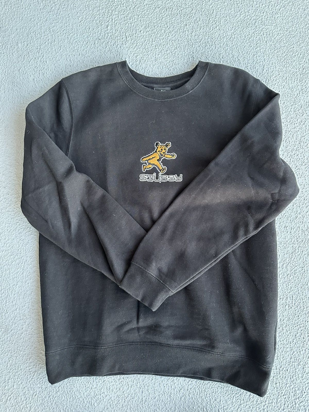 Stussy STUSSY BEAR APPLIQUÉ CREW SWEATSHIRT | Grailed