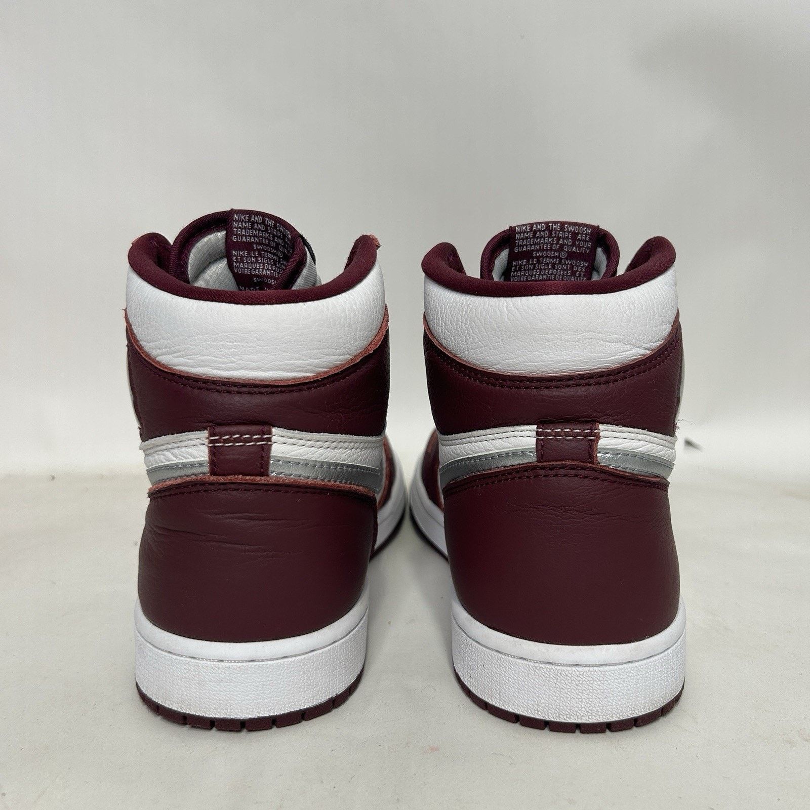 Nike Nike Air Jordan 1 Retro High OG “Bordeaux” Size US 9.5 / EU 42-43 - 5 Thumbnail