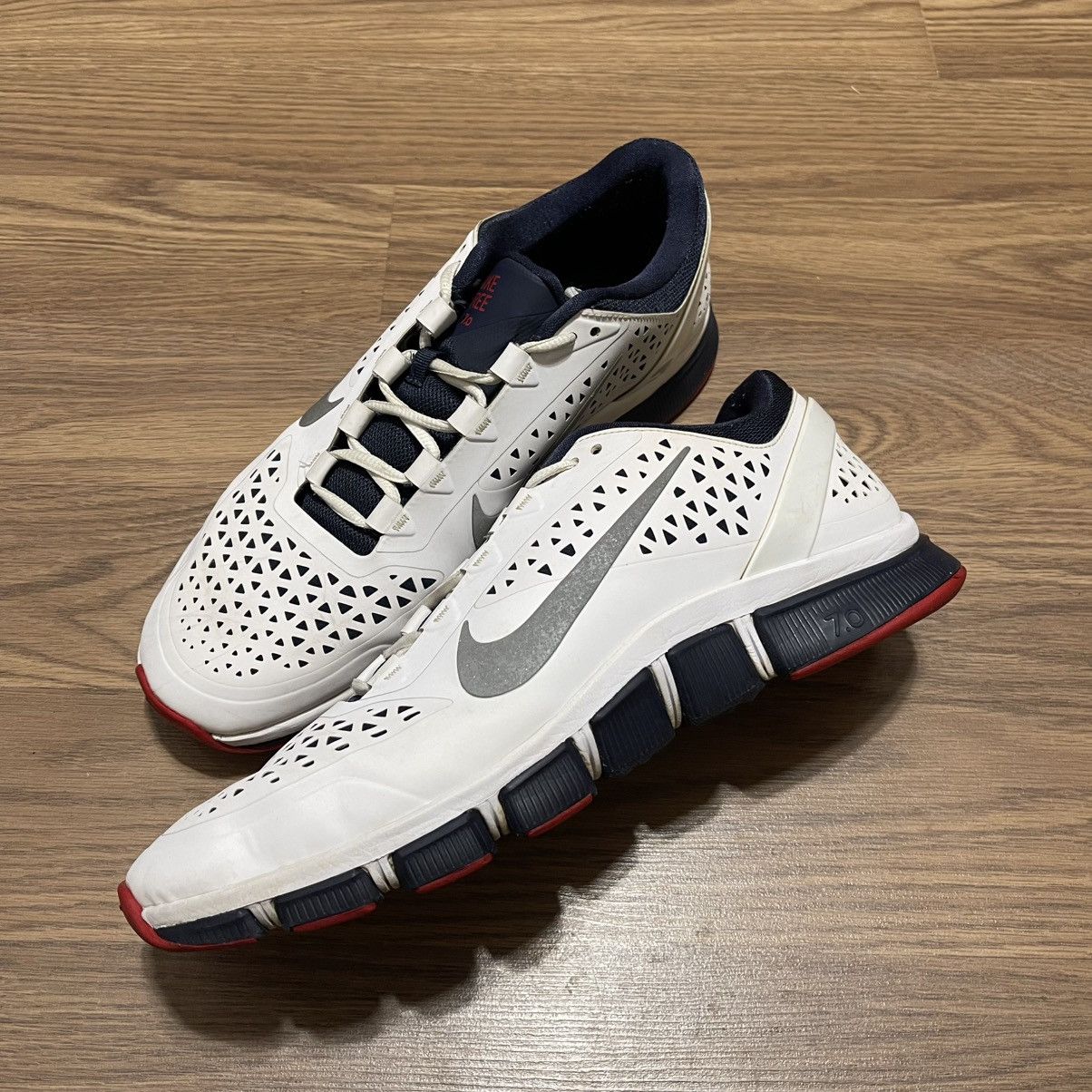 Nike 2012 Nike Free trainers 7.0 White blue red size 13 Size US 13 / EU 46 - 4 Thumbnail