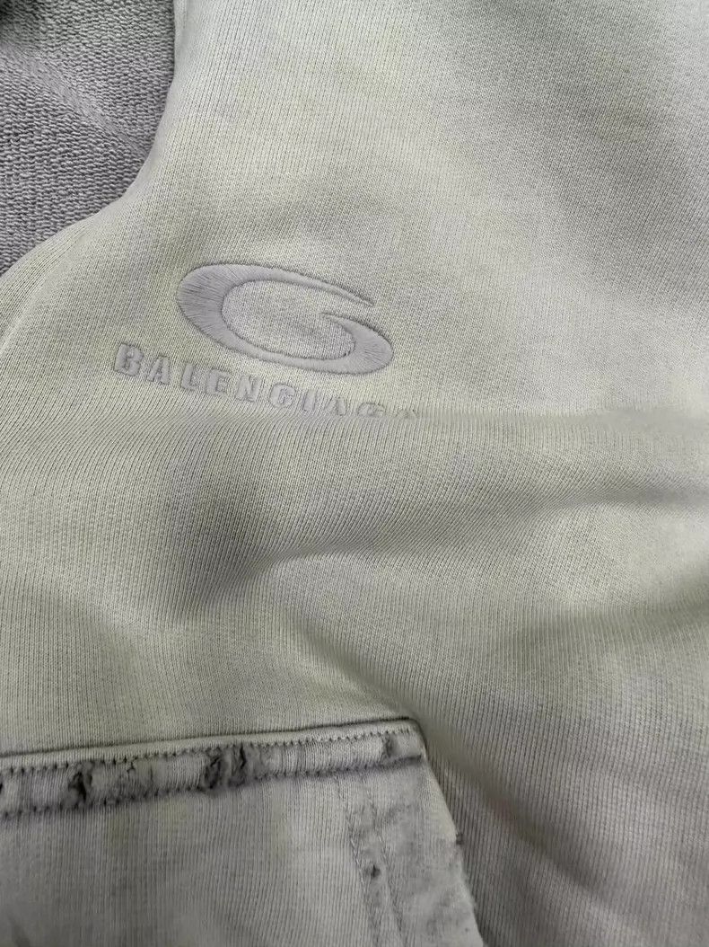 Balenciaga Balenciaga Dragon Zip Sweatshirt Size US XS / EU 42 / 0 - 5 Thumbnail