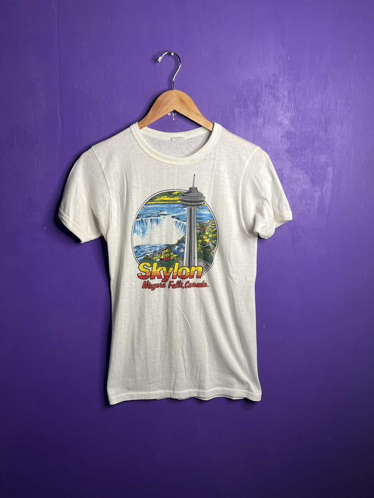 Vintage Vintage 70s skylon Niagara Falls tourist tee Size US M / EU 48-50 / 2 - 1 Thumbnail