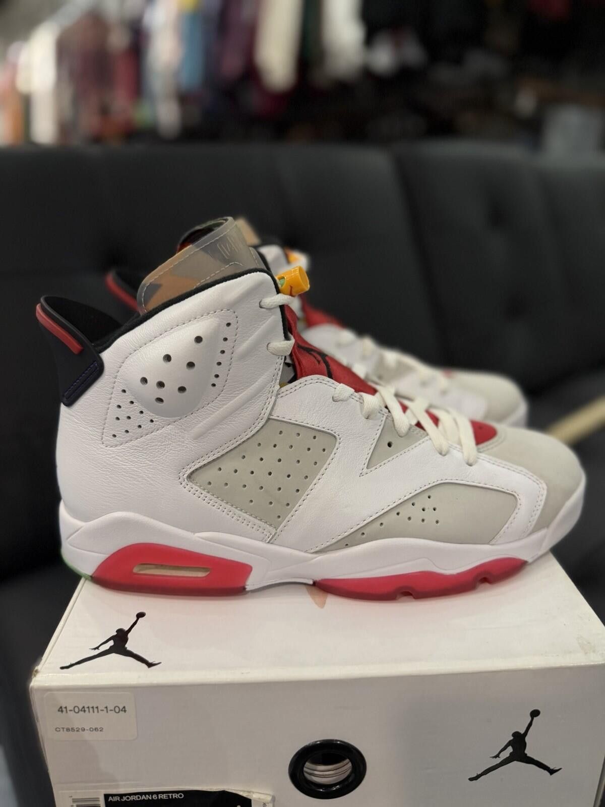 Jordan Brand Air Jordan 6 Retro Men's Size 10 Hare Sneakers Size US 10 / EU 43 - 1 Thumbnail