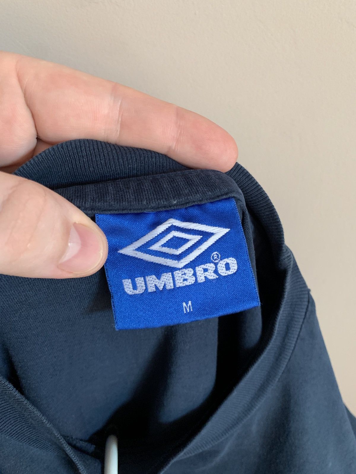 Vintage England Vintage 90s Football Umbro T Shirt Retro Size M Size US M / EU 48-50 / 2 - 16 Thumbnail