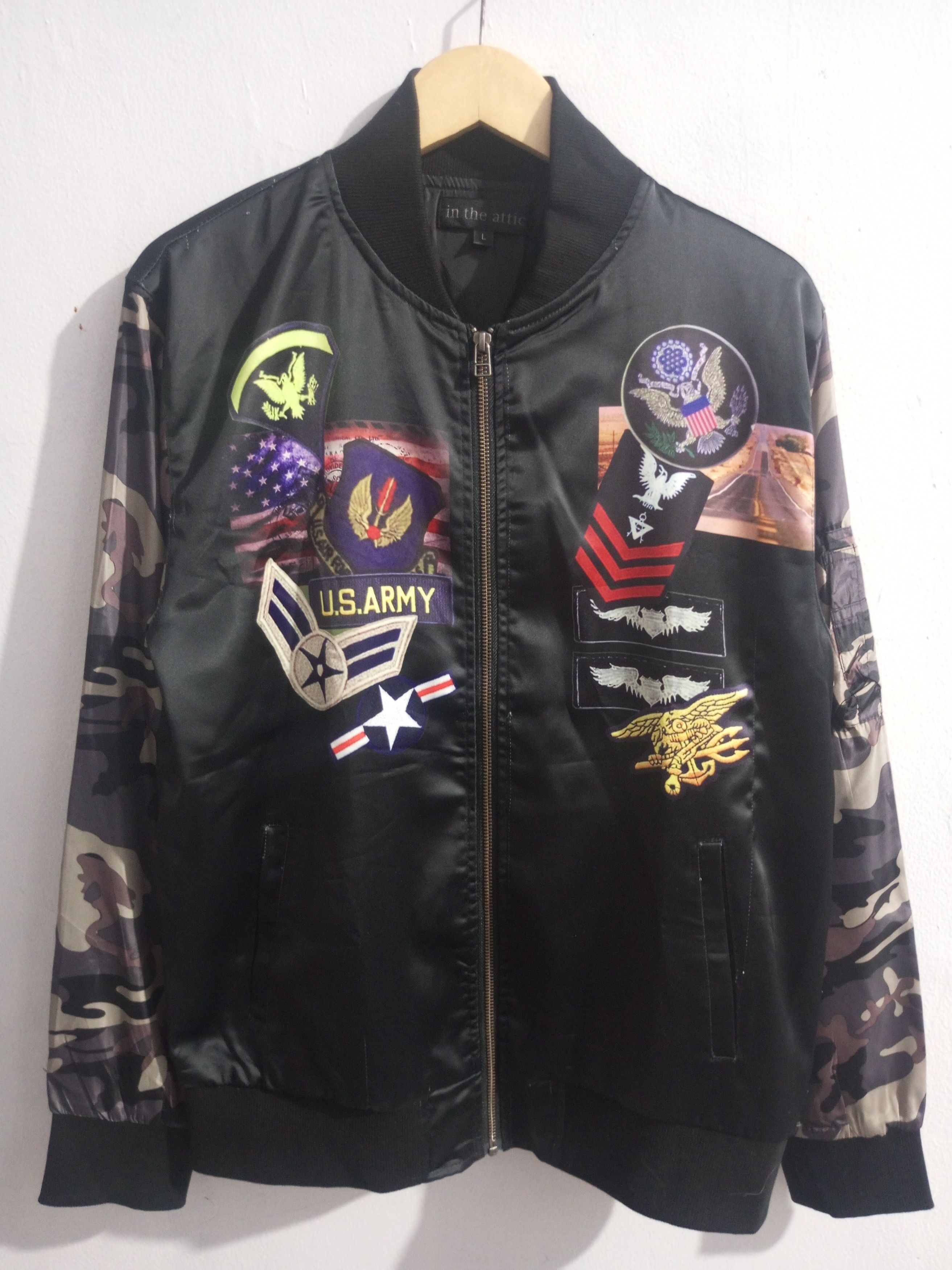 20471120 In the attic military camo bombers jacket Size US L / EU 52-54 / 3 - 1 Thumbnail