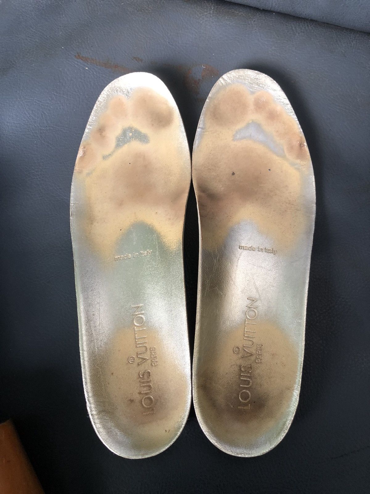 Louis Vuitton Louis Vuitton Gold Leather Women’s High Top Sneakers Sz 36 Size US 6 / IT 36 - 13 Thumbnail