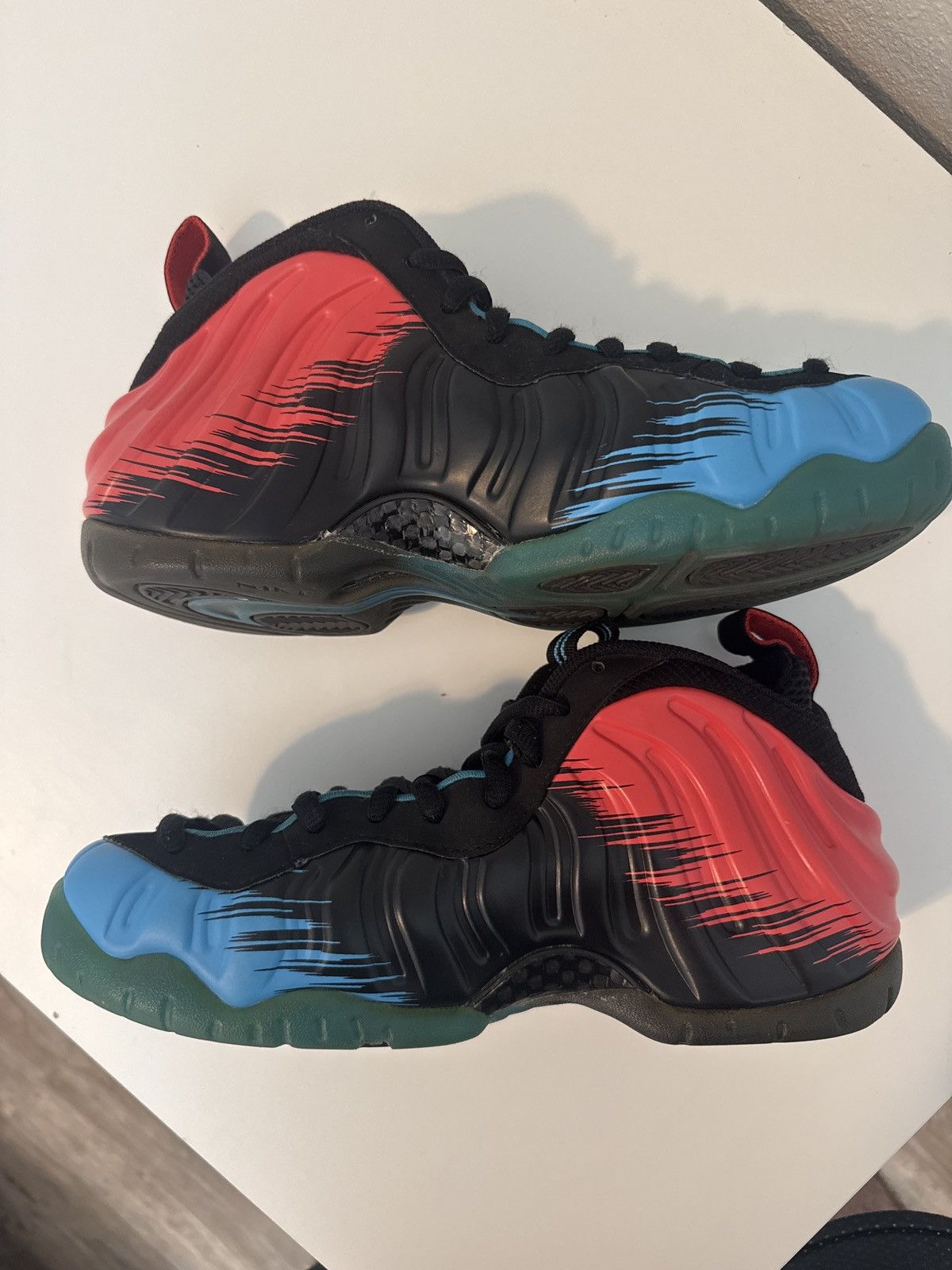 Nike Spiderman Foamposite Pro Size US 7 / EU 40 - 6 Thumbnail