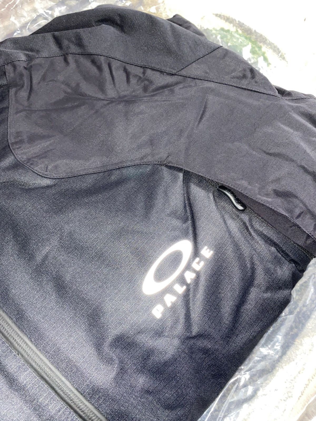 Oakley × Palace Palace x Oakley Snow Jacket Black Size US L / EU 52-54 / 3 - 2 Thumbnail