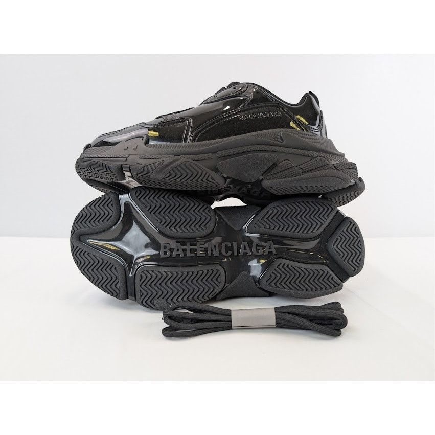 Balenciaga o1rshd1 Triple S Rubber Sneakers in Black Size US 12 / EU 45 - 14 Thumbnail