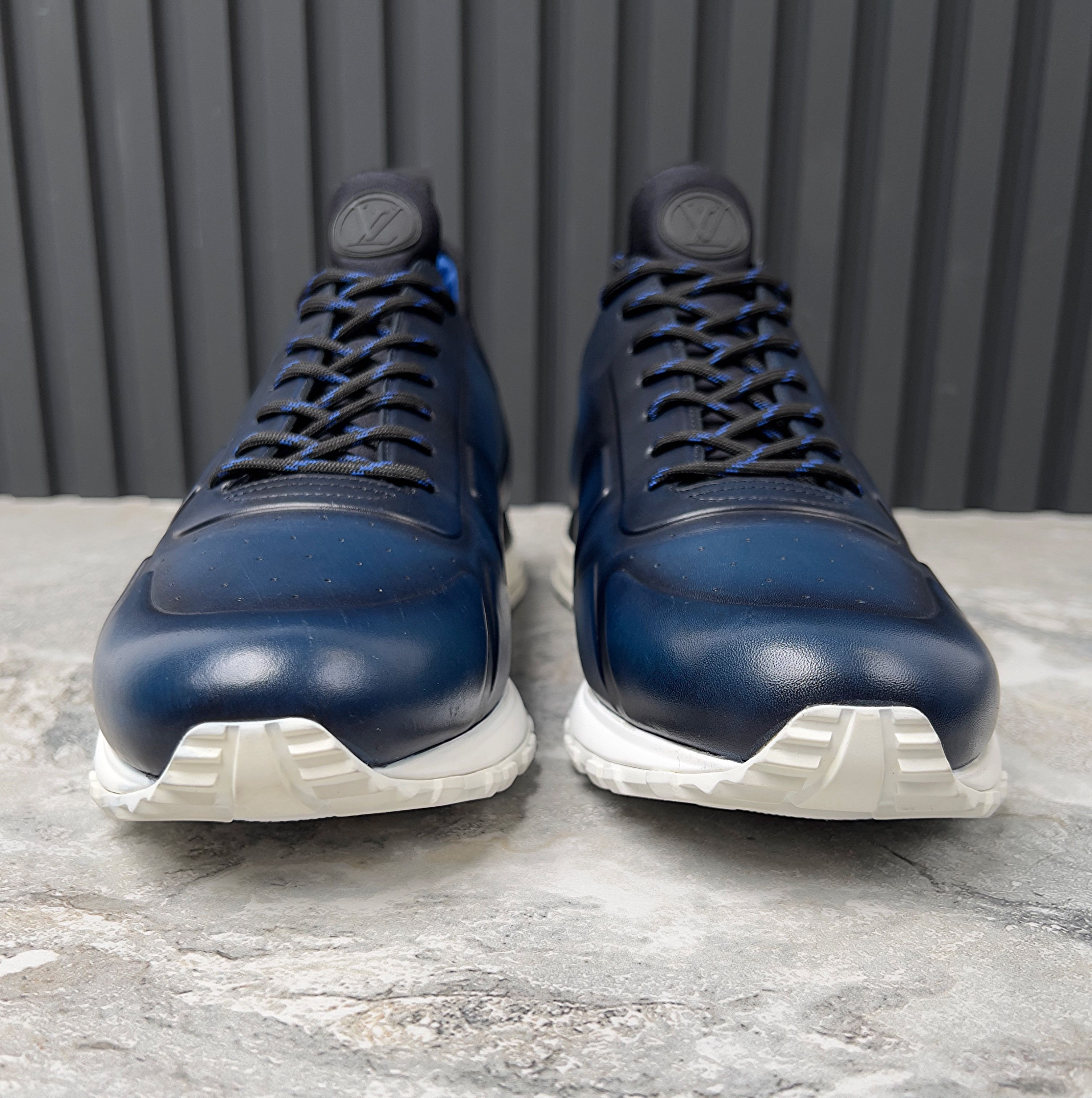 Louis Vuitton Louis Vuitton Run Away Sneakers Patina Leather Size US 11.5 / EU 44-45 - 4 Thumbnail
