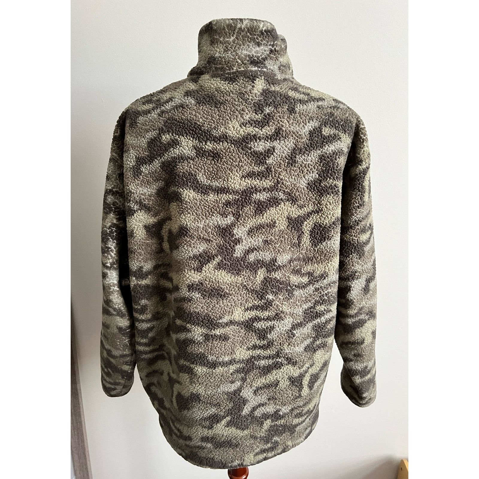 Express Express Oversized Camouflage 1/2 Zip FauxFur Pullover Small Size S / US 4 / IT 40 - 4 Thumbnail