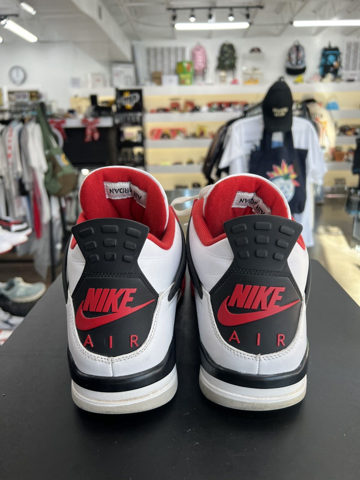 Jordan Brand Air Jordan 4 Fire Red Sz. 13 Size US 13 / EU 46 - 5 Thumbnail