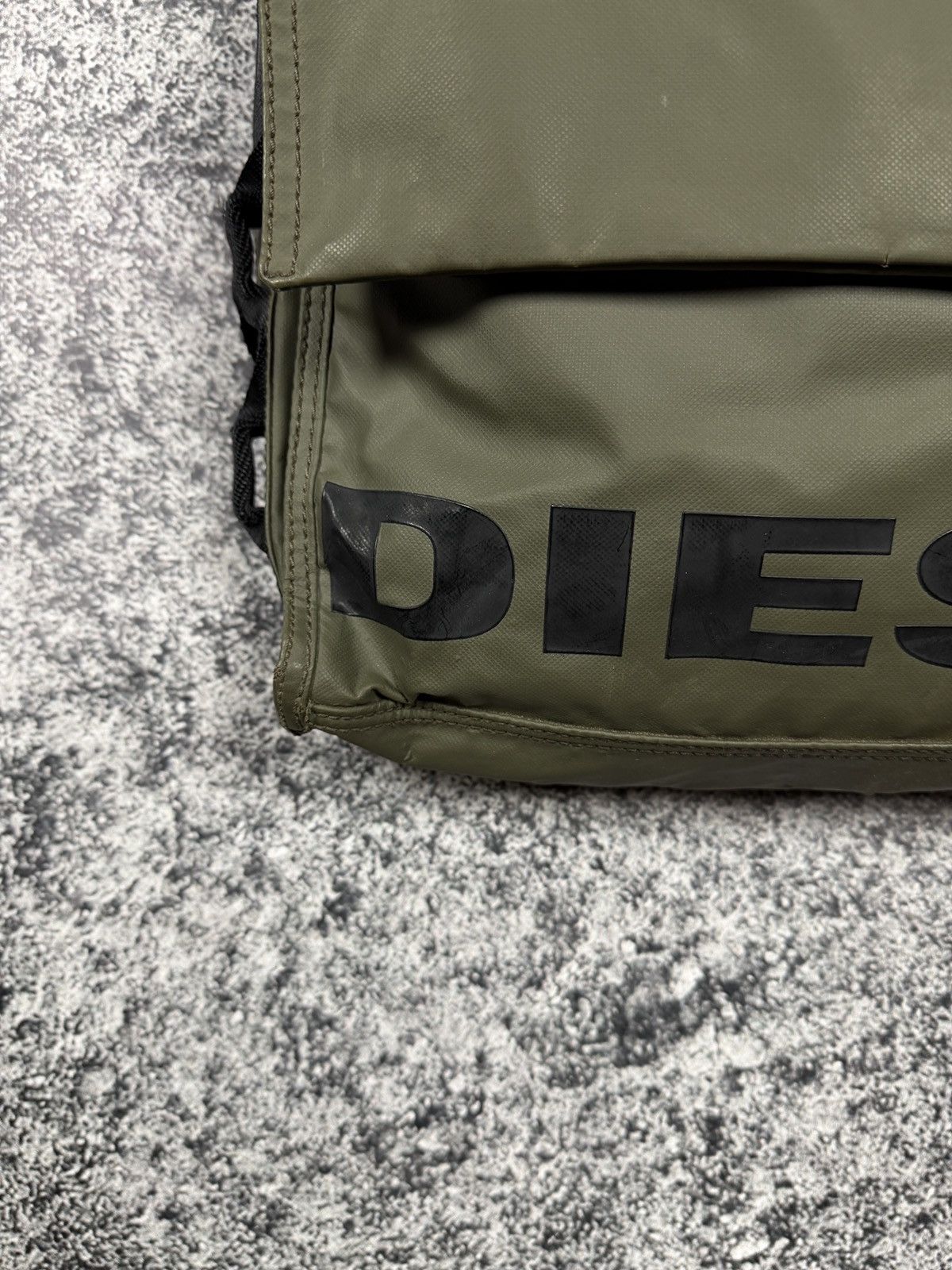 Diesel Vintage Diesel Messenger Bag Crossbody Y2K Streetwear Size ONE SIZE - 7 Thumbnail