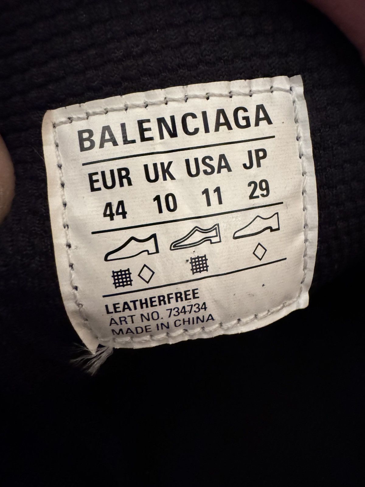 Balenciaga Balenciaga 3XL Black Orange Size US 11 / EU 44 - 15 Thumbnail