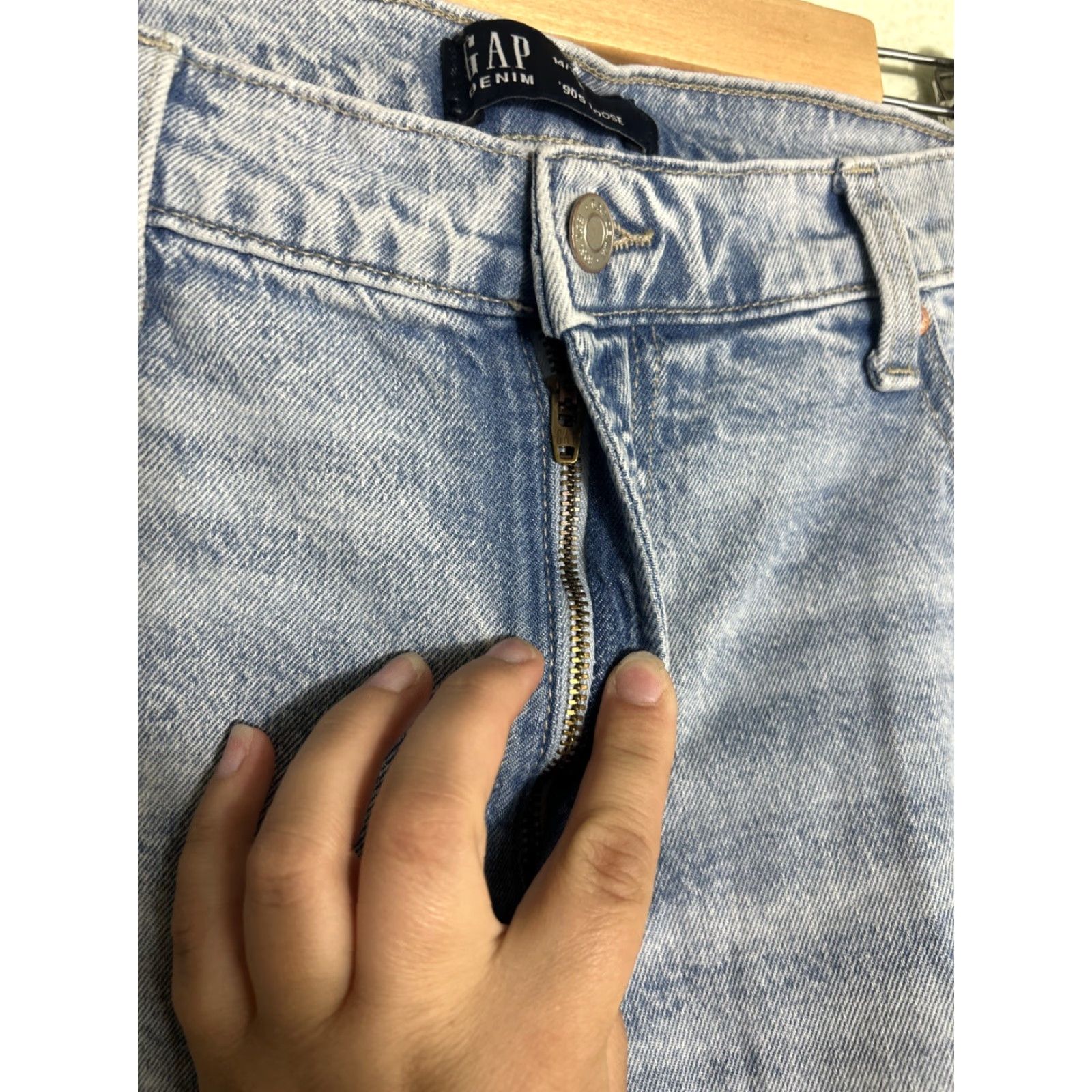 Gap VINTAGE Gap Jeans Womens 90s Distressed Light Wash 14 Straight 34x28 Womens Size 36" / US 14 / IT 50 - 6 Thumbnail