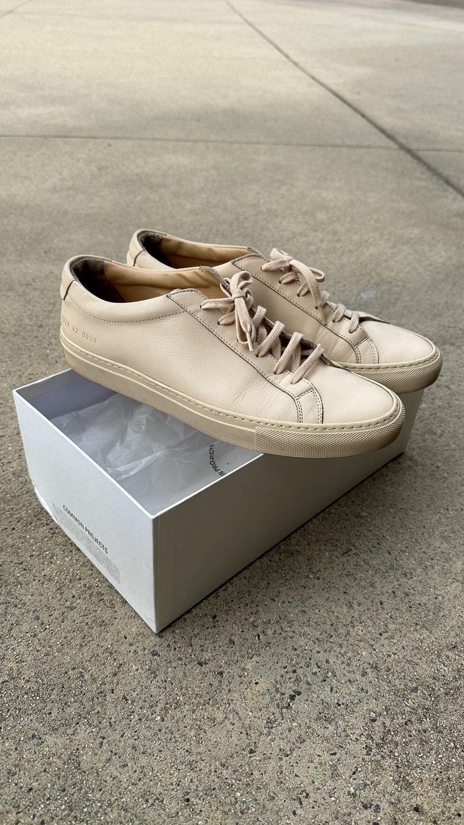Common Projects Original Achilles Low Nude sz 42 Size US 9 / EU 42 - 1 Thumbnail