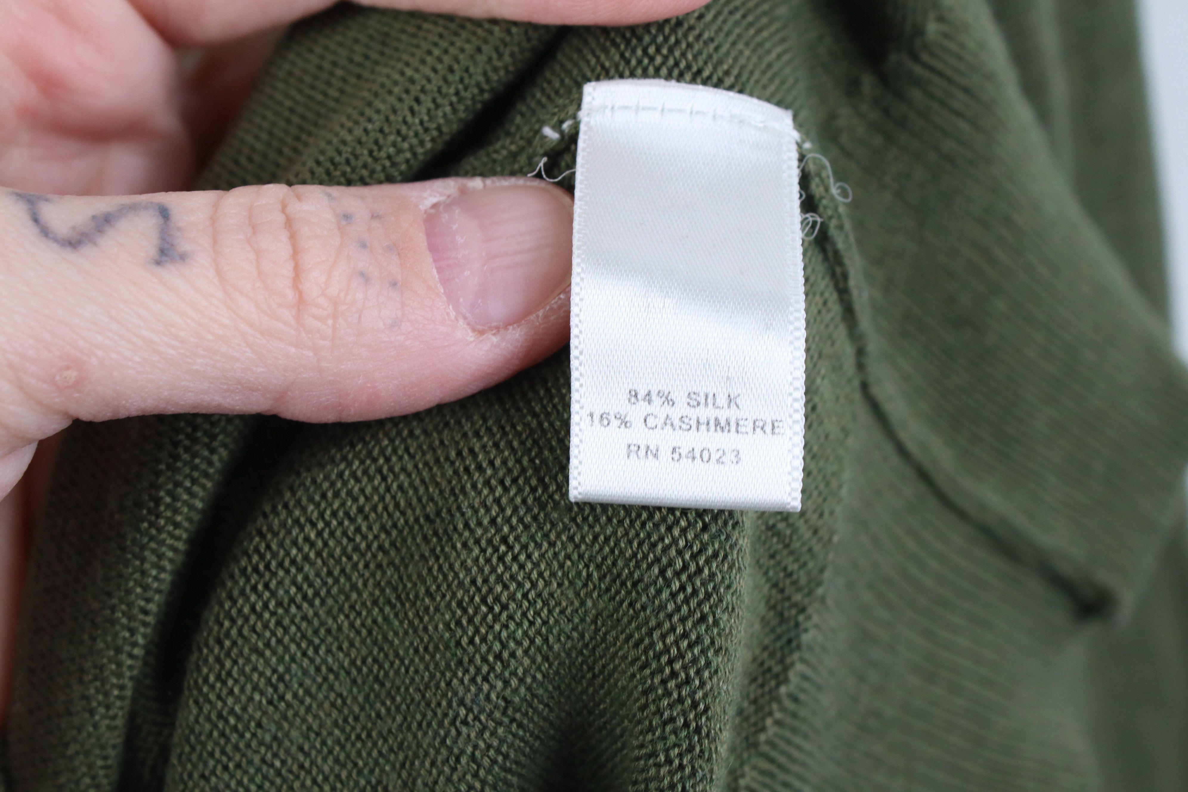 Banana Republic Banana Republic Silk Cashmere Knit V-Neck Sweater Green Size US L / EU 52-54 / 3 - 9 Thumbnail