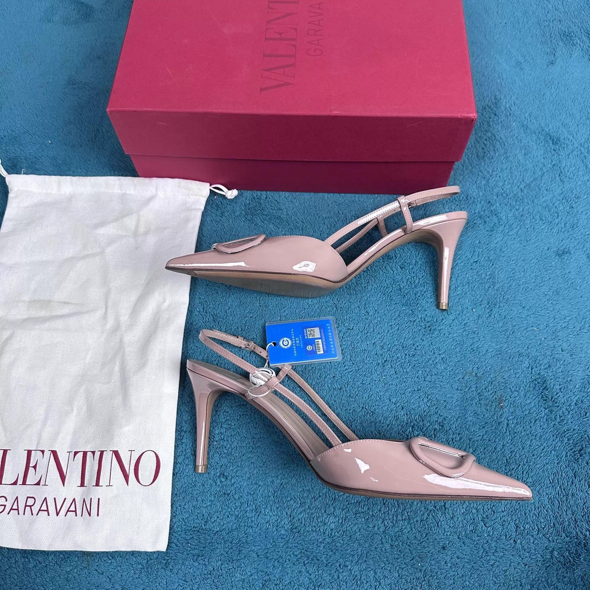 Valentino Valentino Cinnamon Pink Patent Stiletto Pump 39 Size US 8.5 / IT 38.5 - 3 Thumbnail