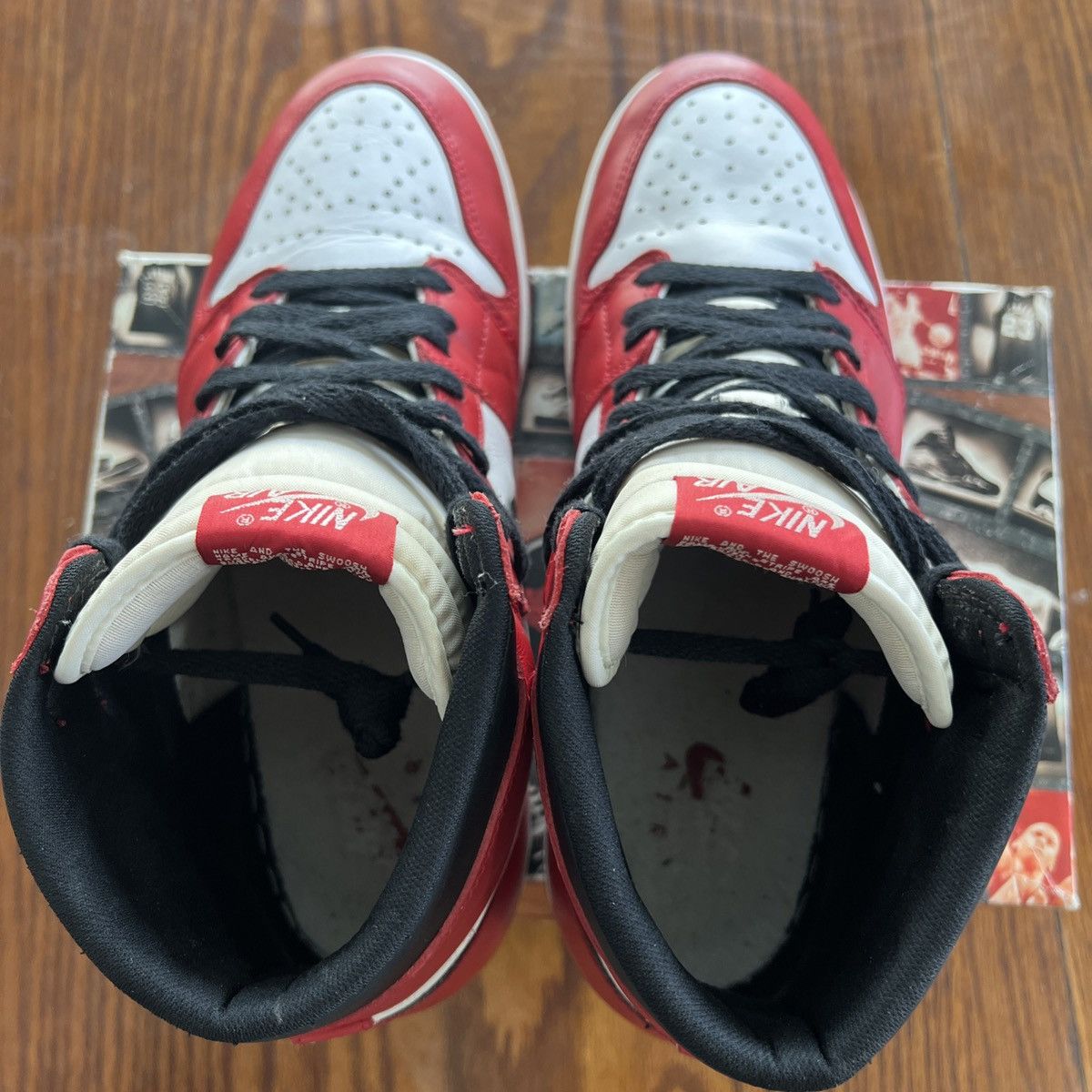 Jordan Brand 1994 Jordan 1 Retro Chicago Size US 11.5 / EU 44-45 - 8 Thumbnail