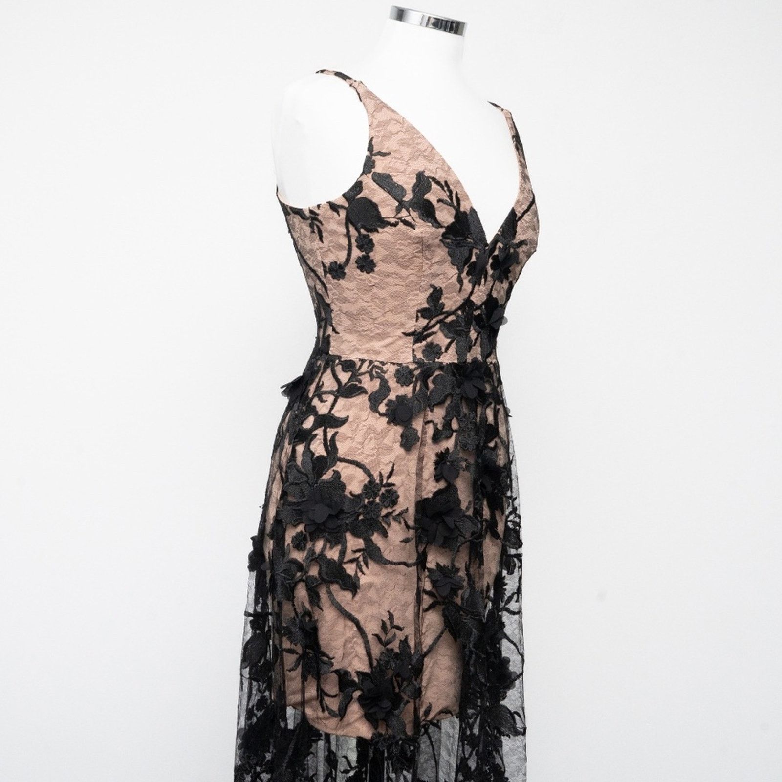 Dress the Population Dress the Population. Sidney Gown . Size S / US 4 / IT 40 - 8 Thumbnail