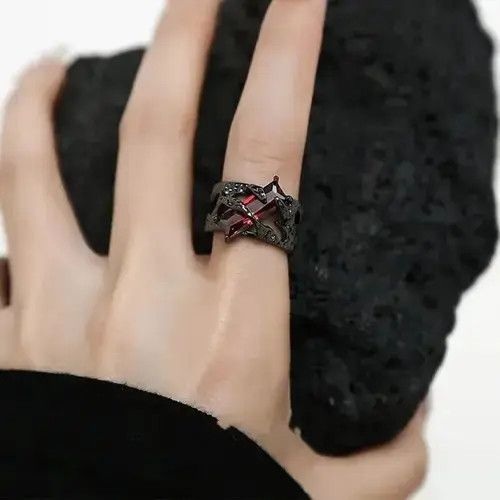 Jewelry × Vintage Black Gothic Irregular Thorns Ruby Rings Size ONE SIZE - 1 Thumbnail