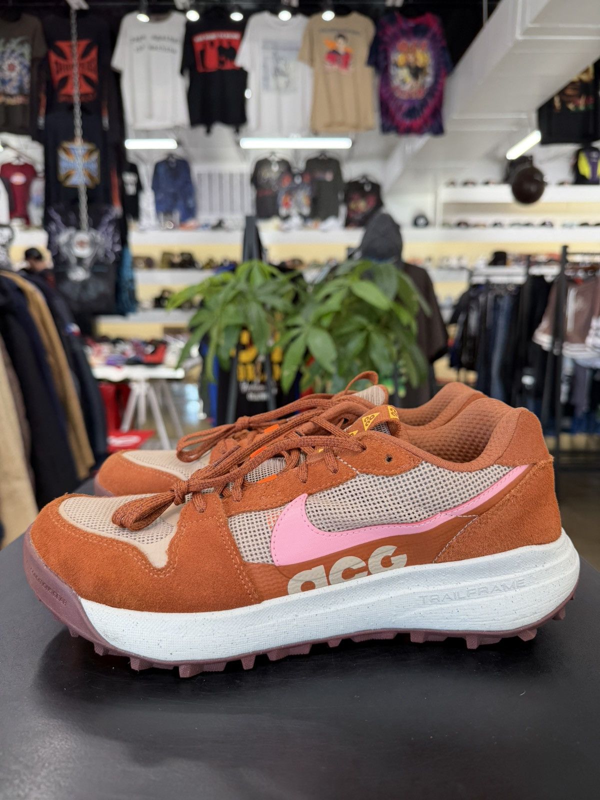 Nike Nike ACG Lowcate Bacon Size 9 Size US 9 / EU 42 - 7 Thumbnail