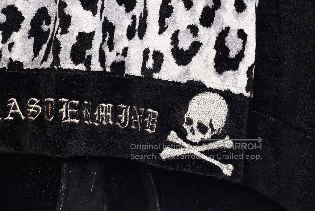 Mastermind Japan Leopard Print Cardigan with Black Sleeves. Size US L / EU 52-54 / 3 - 4 Thumbnail