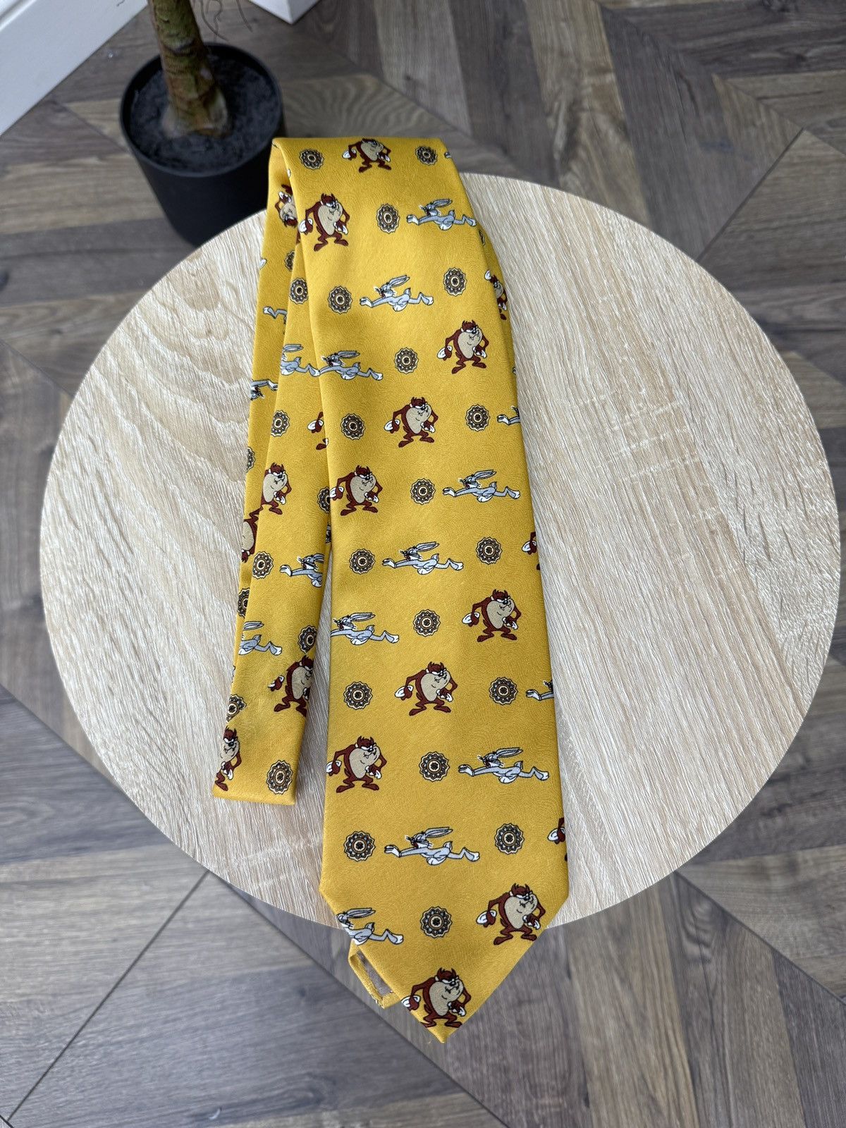 Warner Bros Vintage 1998 Looney Tunes Tie Taz Tasmanian Devil Bugs Bunny Size ONE SIZE - 2 Thumbnail