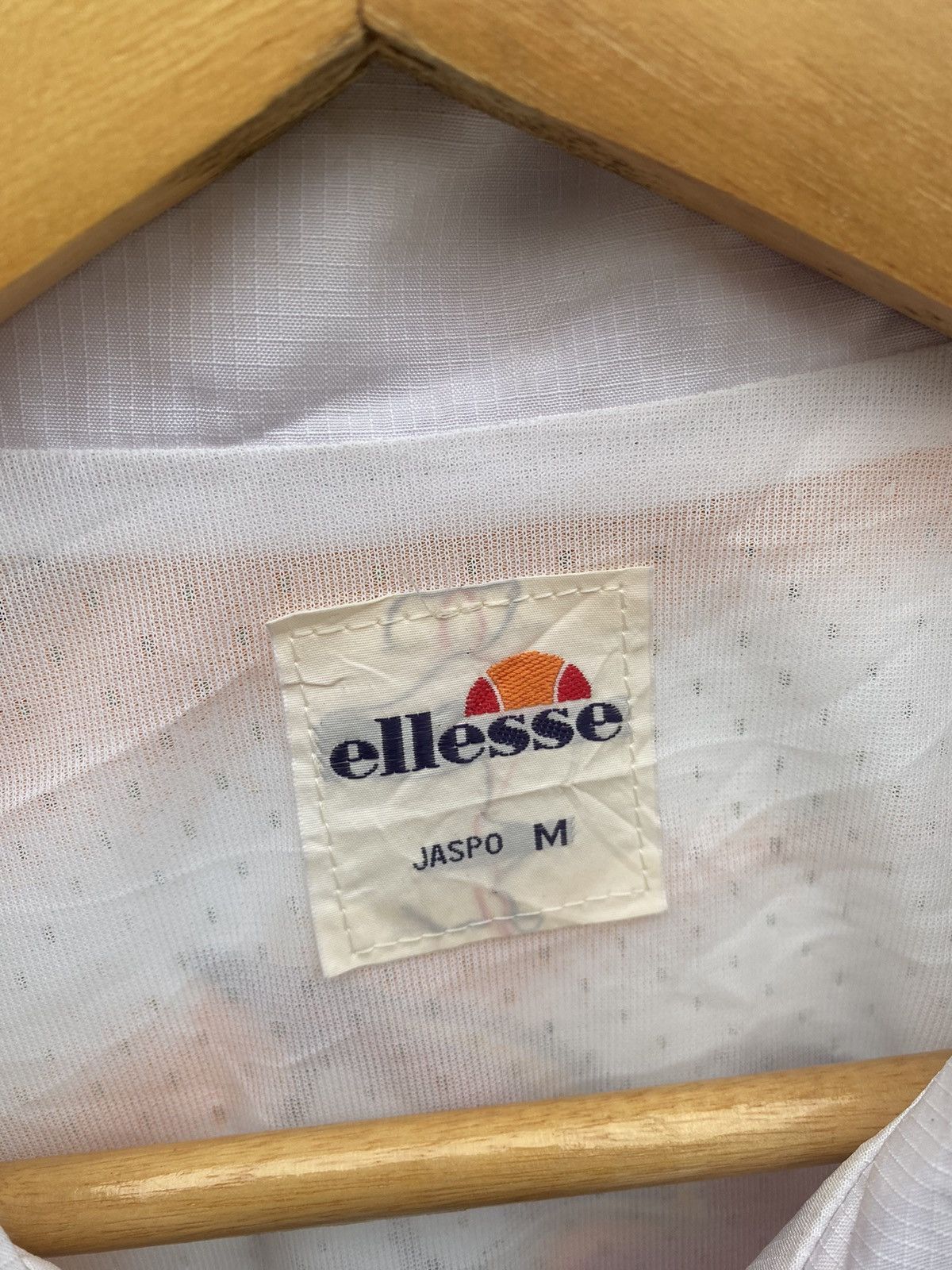 Ellesse AW Vintage Ellesse Zip Up Jacket Size US L / EU 52-54 / 3 - 7 Thumbnail