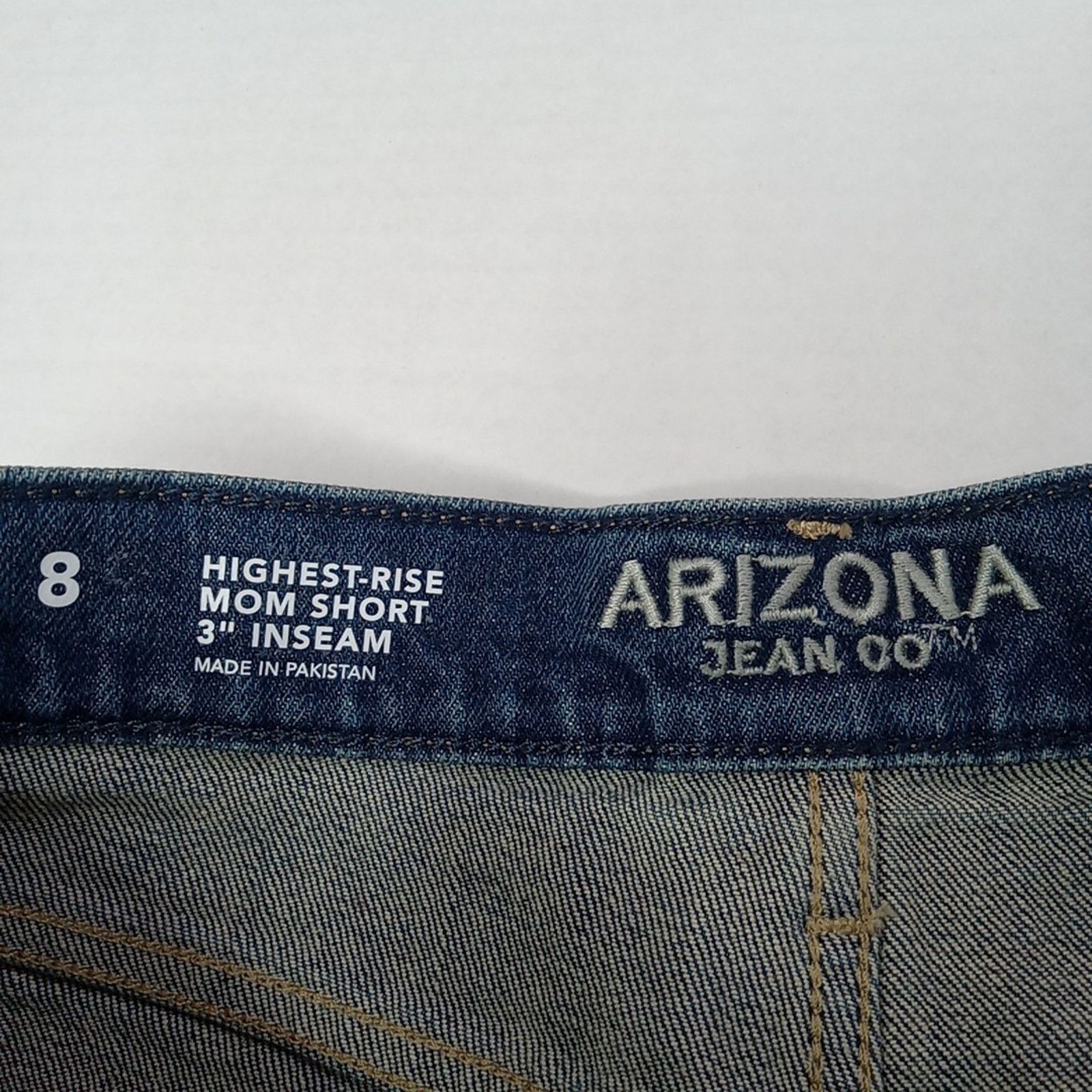 Arizona Jean Co. Arizona Mom Shorts Women's Size 8 Blue High Rise Distressed Size 30" / US 8 / IT 44 - 3 Thumbnail