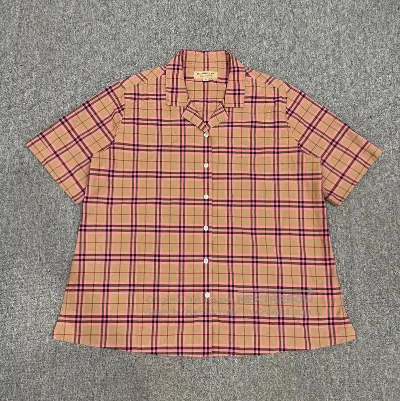 Burberry Color.