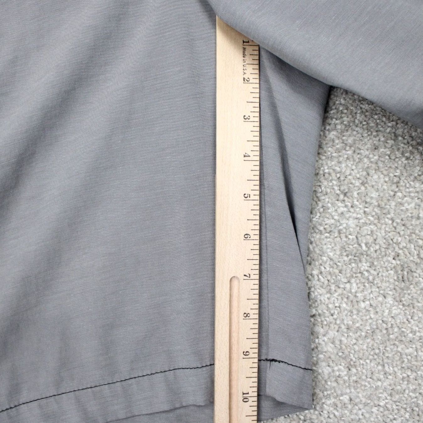 Tommy Bahama Tommy Bahama Bermuda Shorts Mens 38 Gray Poly/Cotton Stretch Inseam 10" Flat Front Zip Pocket Logo Casual Beach Size US 38 / EU 54 - 7 Thumbnail