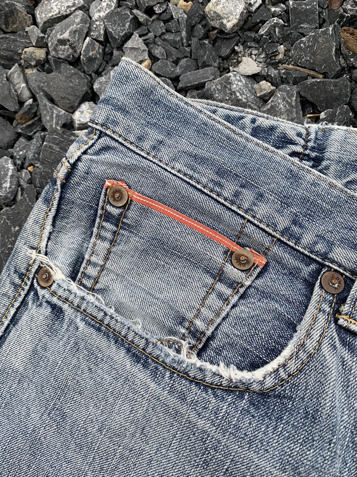 Other VINTAGE EDWIN 505V SELVEDGE FADED JAPANESE DISTRESSED DENIM Size US 38 / EU 54 - 11 Thumbnail