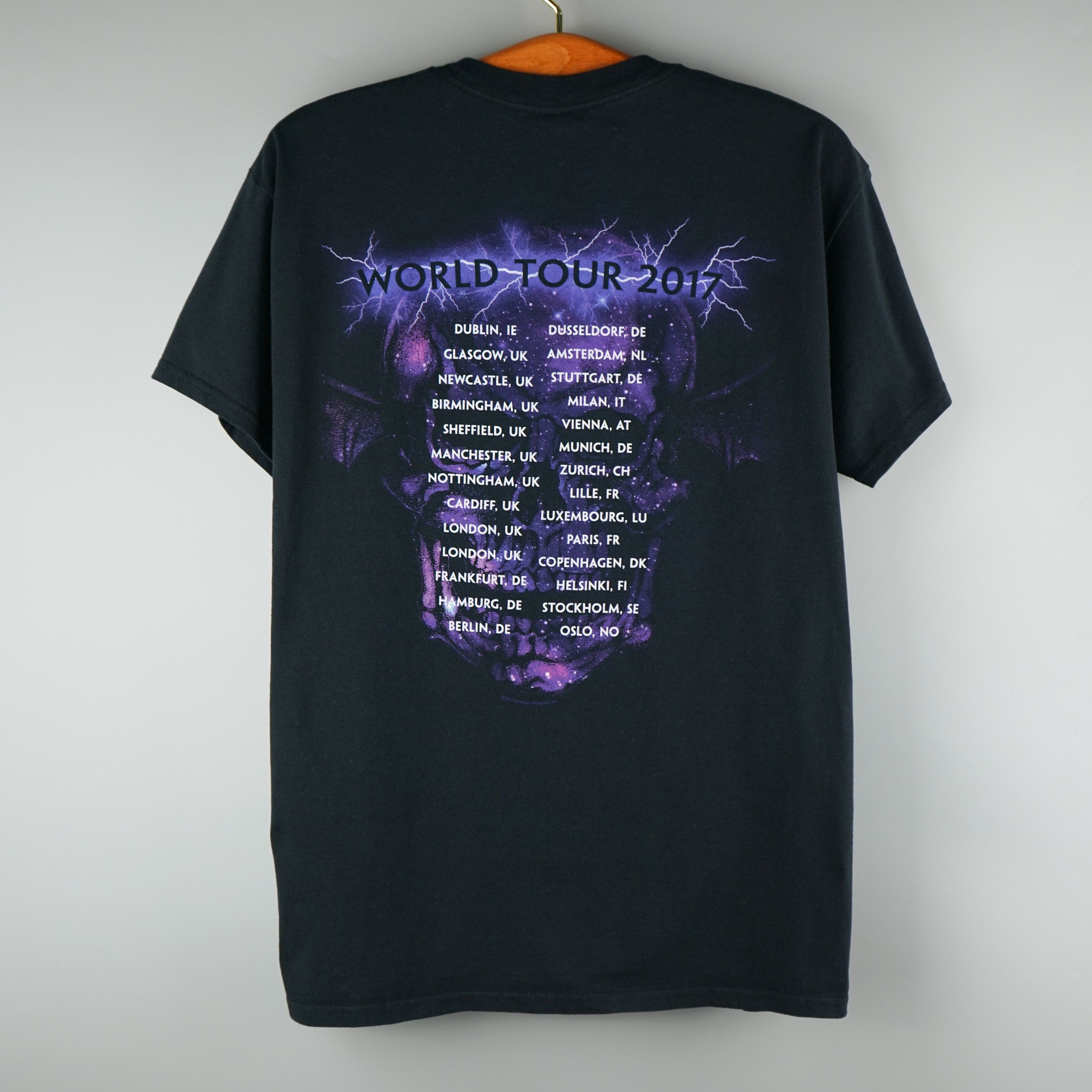 Band Tees × Vintage Vintage 2017 Avenged Sevenfold Tour T-Shirt Size US M / EU 48-50 / 2 - 5 Thumbnail