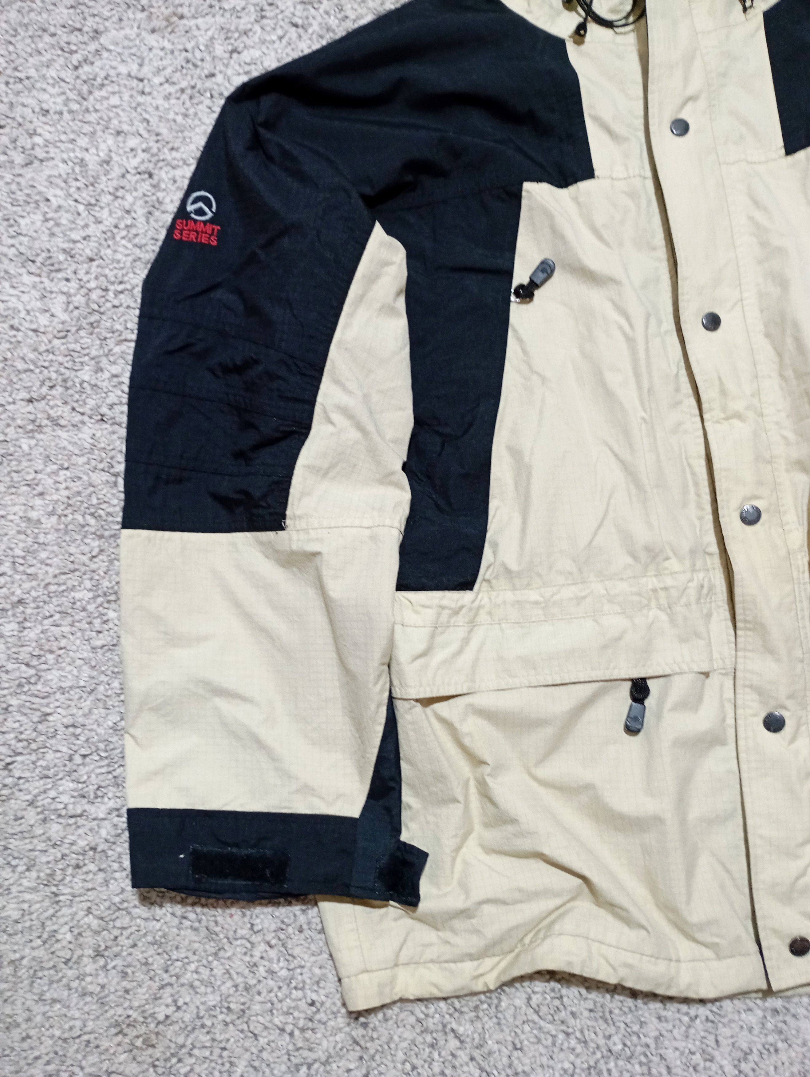 The North Face The North Face 90s gore-Tex jacket L Size US L / EU 52-54 / 3 - 5 Thumbnail