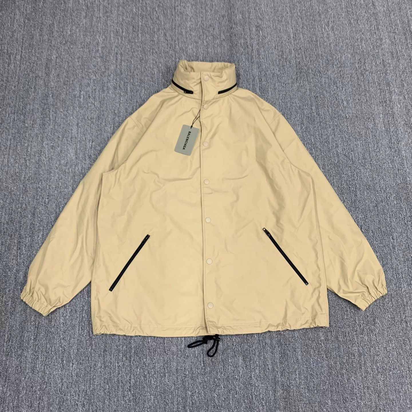 Balenciaga Balenciaga Beige Oversized Logo Windbreaker Jacket 34 Size XXS / US 00 / IT 34 - 1 Thumbnail