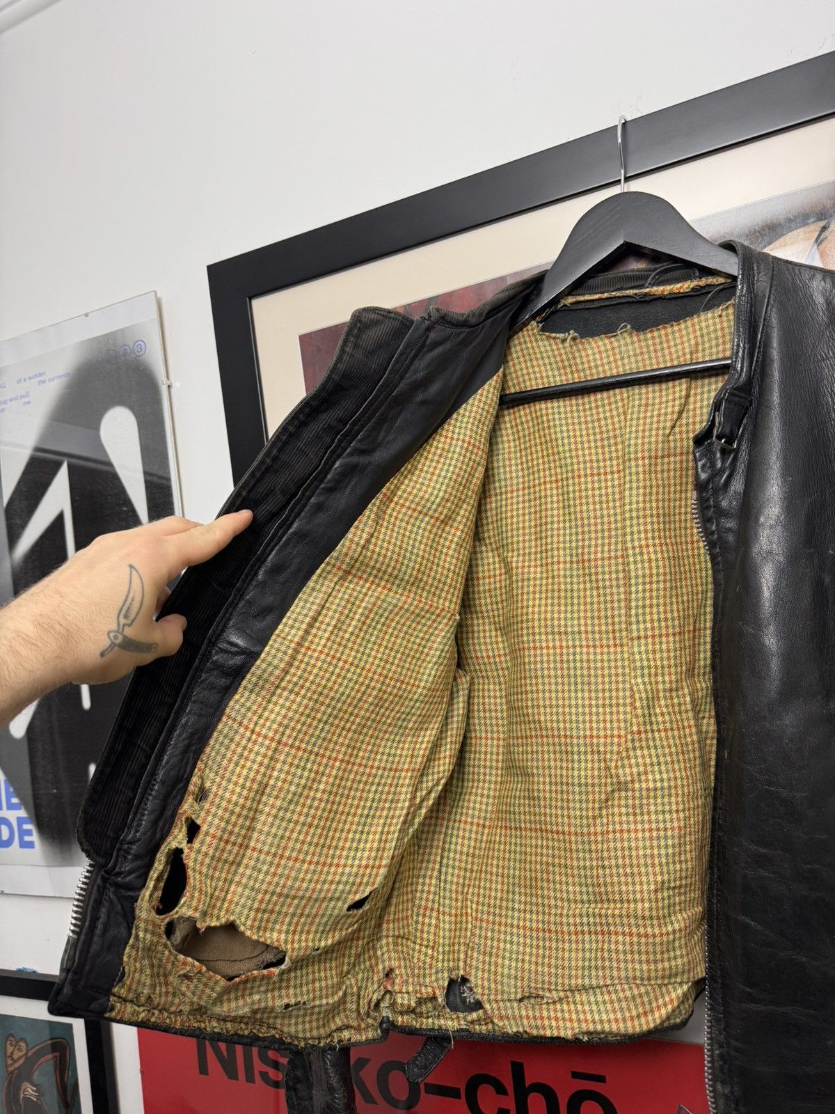 Vintage 80s Distressed Genuine Leather Biker Vintage Jacket Racingl Size US L / EU 52-54 / 3 - 5 Thumbnail