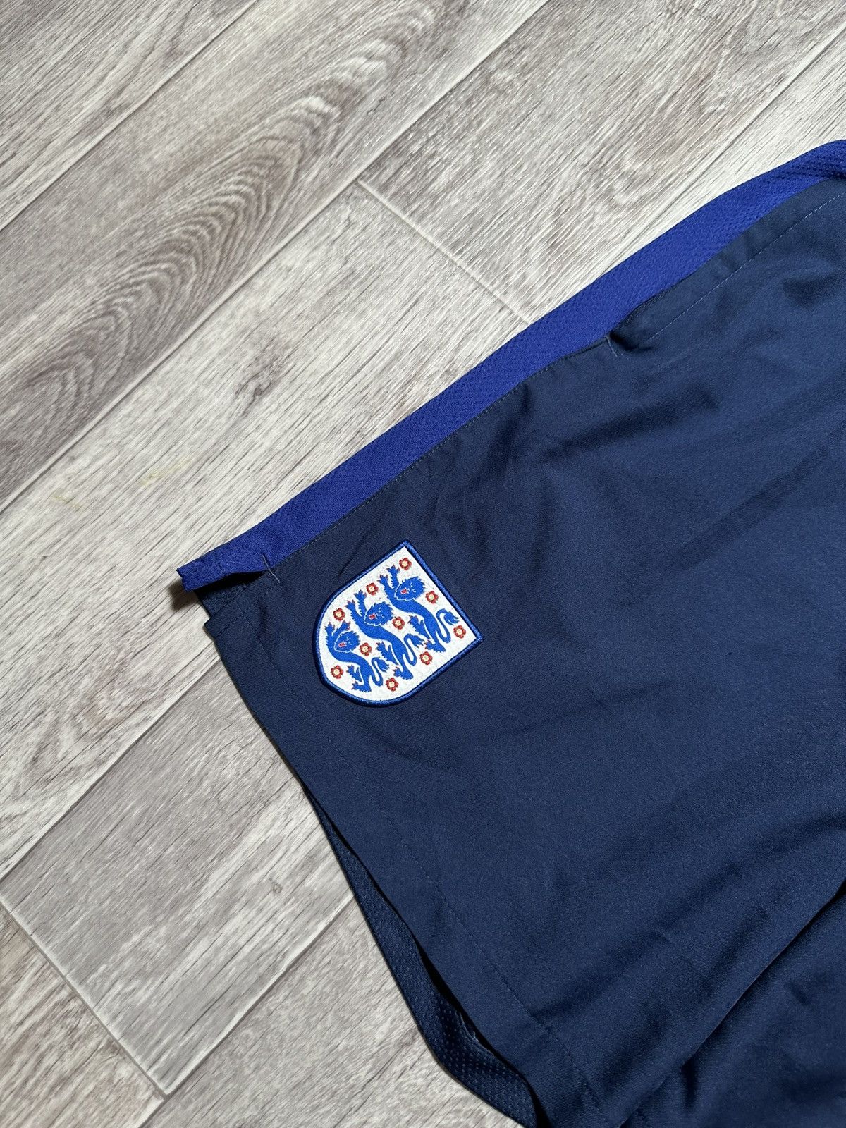 Nike Nike England 2016 Home Training Shorts Size US 34 / EU 50 - 2 Thumbnail