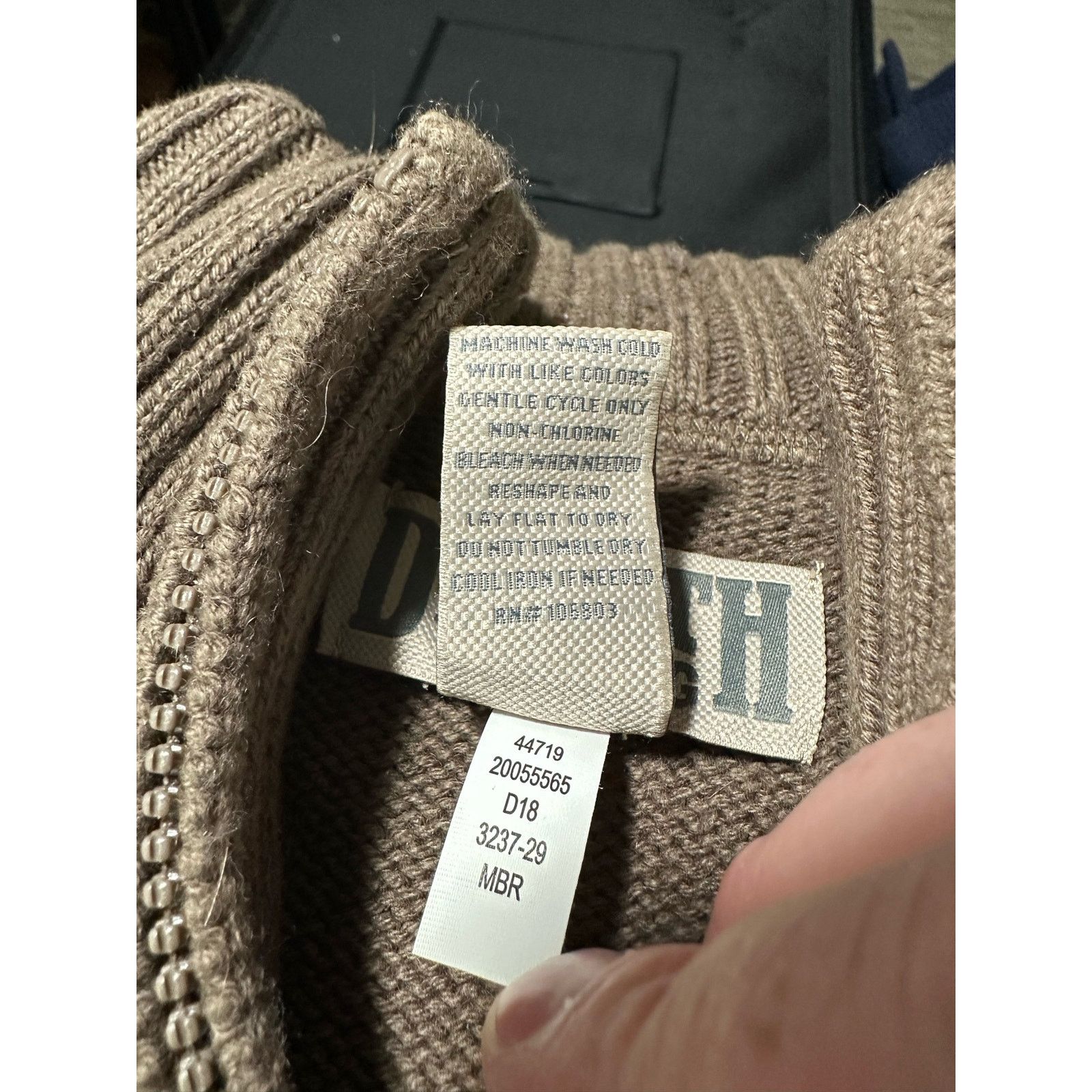 Duluth Trading Company Duluth Trading Mock Neck 1/4 Zip Sweater Knit Wool Blend Lrg Size US L / EU 52-54 / 3 - 6 Thumbnail